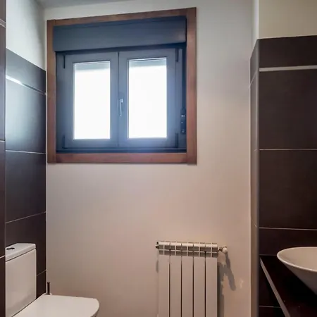 Grande Unifamiliar Con Jardin En Holiday home *