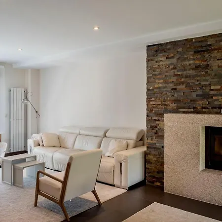 Grande Unifamiliar Con Jardin En Holiday home *